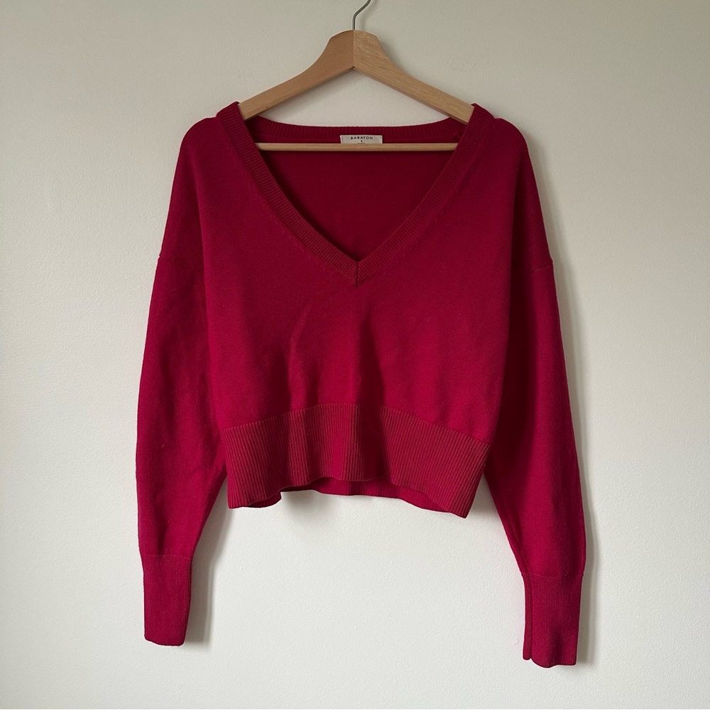 Aritzia Babaton 100% Merino Wool V Neck Cropped Sweater Size S Magenta Pink